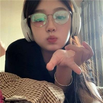 浪漫俏娇娃 海报