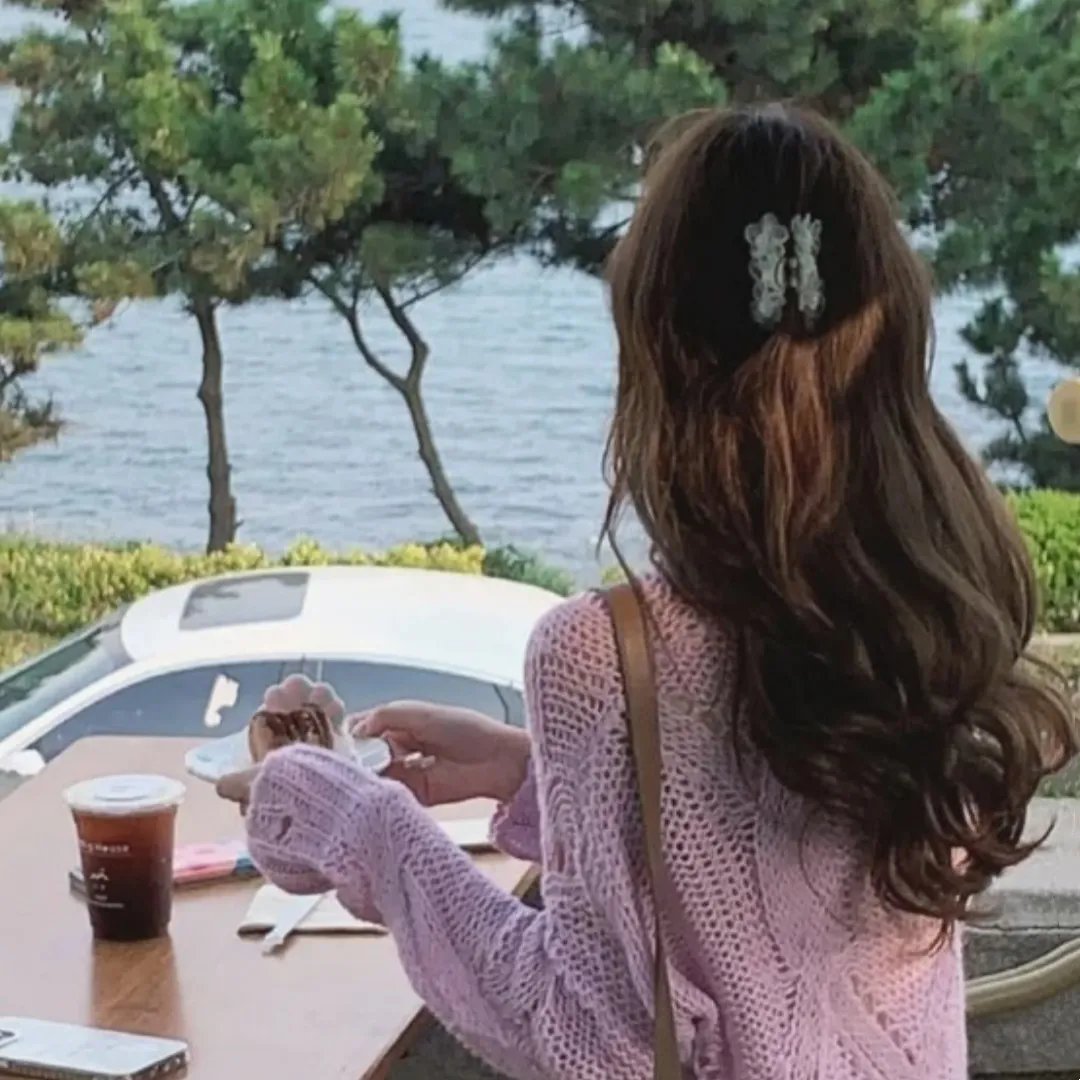 开篇 海报